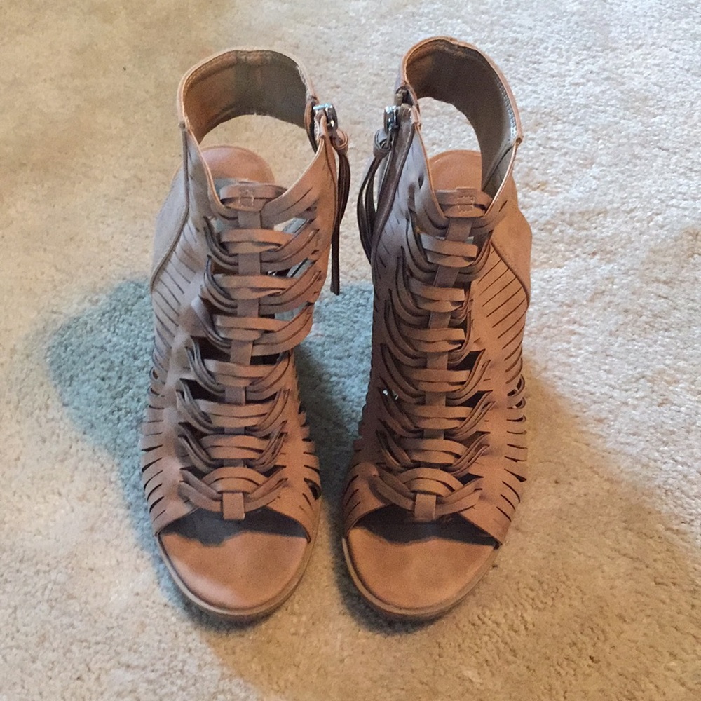 DV Tan Open Toe/Heel Heels Size 8